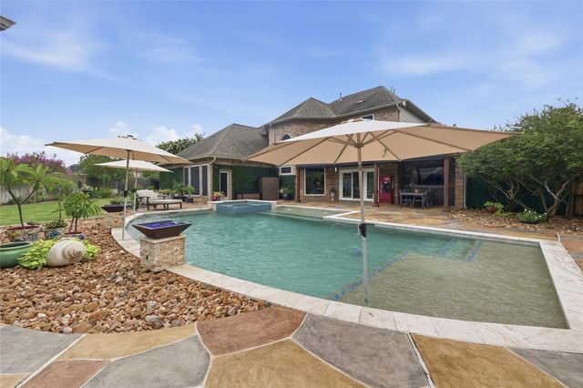 8603 Magnolia Forest Drive, Sugar Land, TX 77479