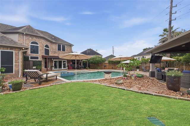 8603 Magnolia Forest Drive, Sugar Land, TX 77479