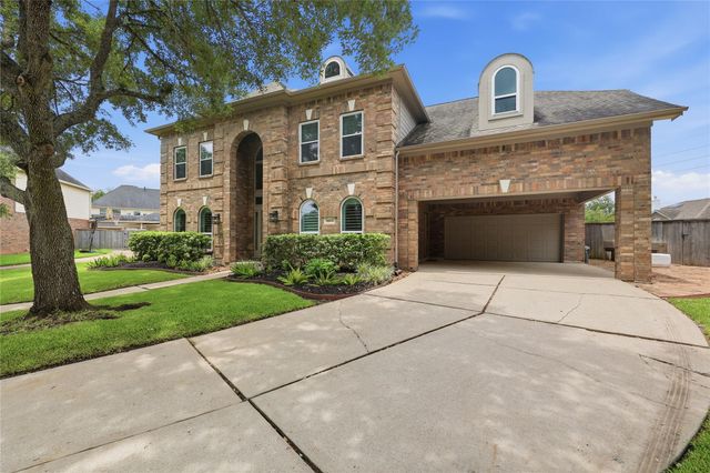 8603 Magnolia Forest Drive, Sugar Land, TX 77479