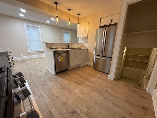 1616 Morton AVENUE, Racine, WI 53403