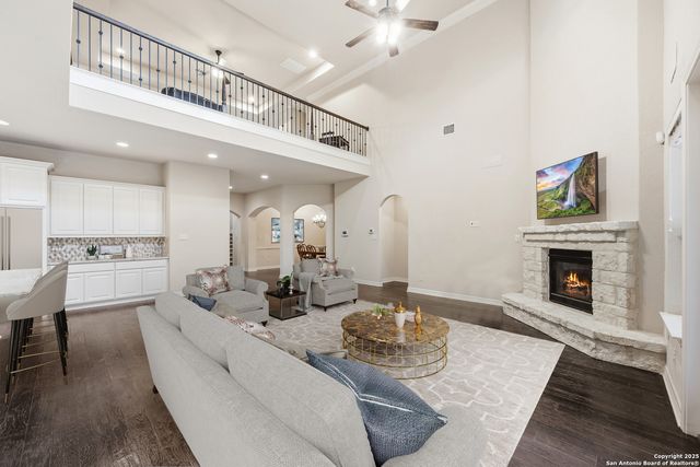 2319 Dunmore Hill, San Antonio, TX 78230