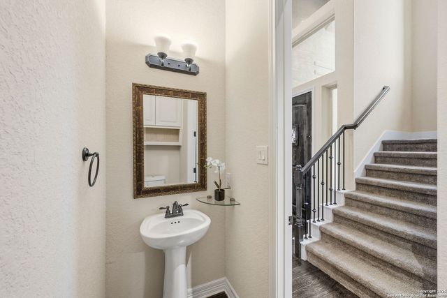 2319 Dunmore Hill, San Antonio, TX 78230