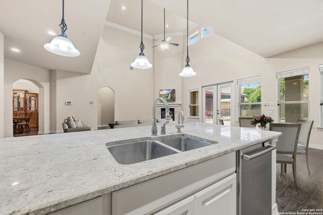 2319 Dunmore Hill, San Antonio, TX 78230