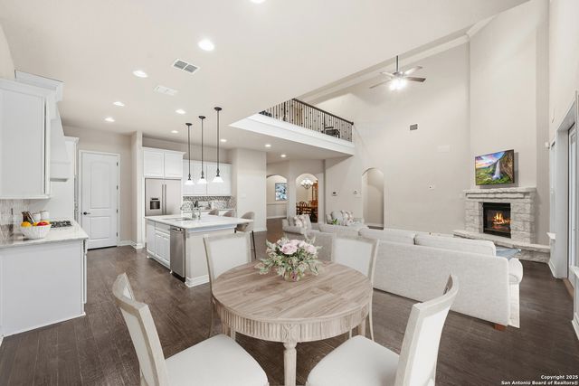 2319 Dunmore Hill, San Antonio, TX 78230