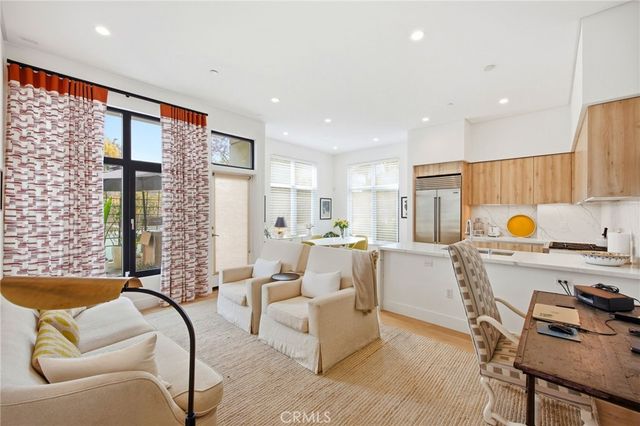 399 E Del Mar Blvd 103, Pasadena, CA 91101