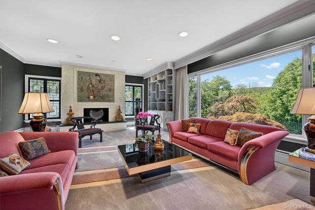 20 Moriah Lane, Montebello, NY 10901