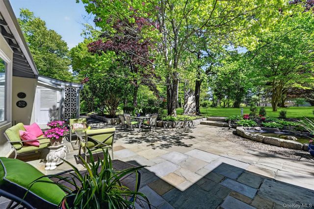 20 Moriah Lane, Montebello, NY 10901