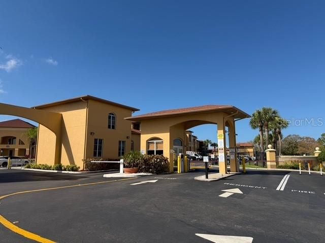 4306 BAYSIDE VILLAGE DRIVE 102, Tampa, FL 33615