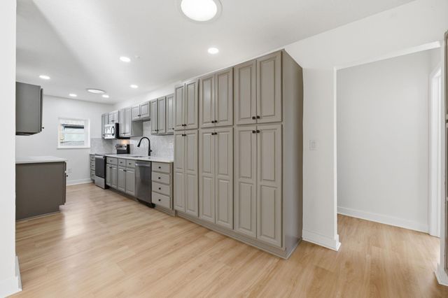 5918 N Legion Ave, Wichita, KS 67204