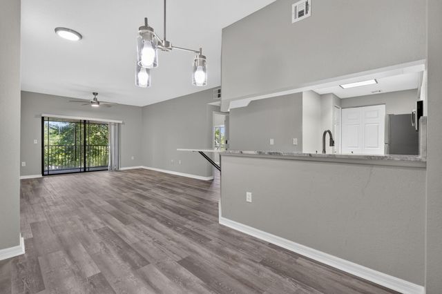 3022 ALCAZAR Place 301, Palm Beach Gardens, FL 33410
