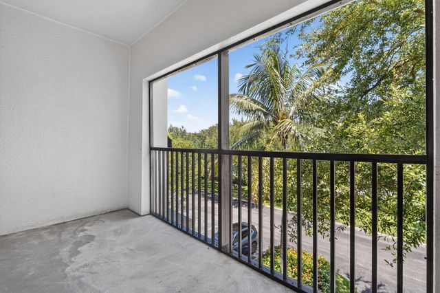 3022 ALCAZAR Place 301, Palm Beach Gardens, FL 33410