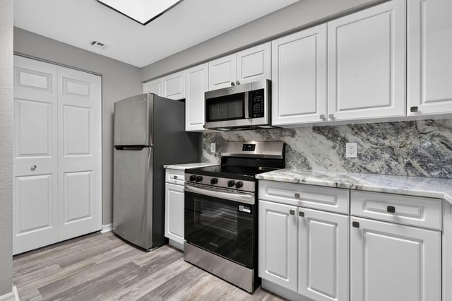 3022 ALCAZAR Place 301, Palm Beach Gardens, FL 33410
