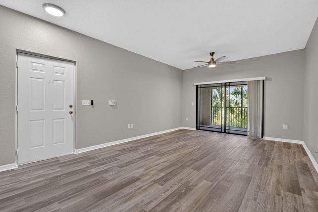 3022 ALCAZAR Place 301, Palm Beach Gardens, FL 33410