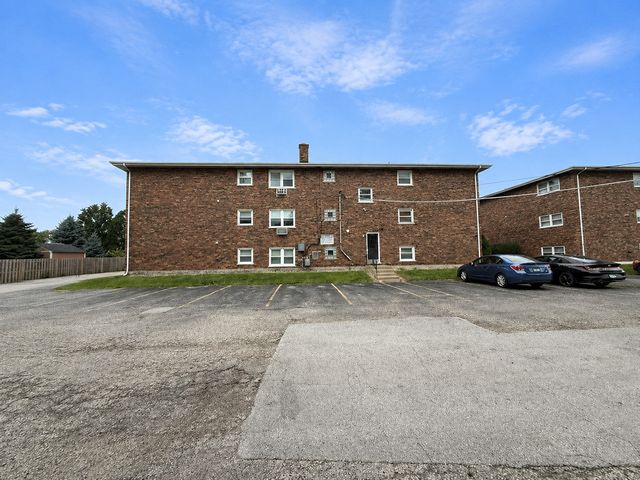 5629 6th Avenue 1B, Countryside, IL 60525