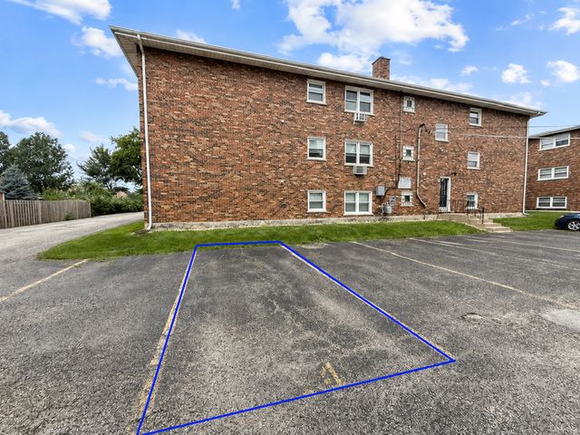 5629 6th Avenue 1B, Countryside, IL 60525