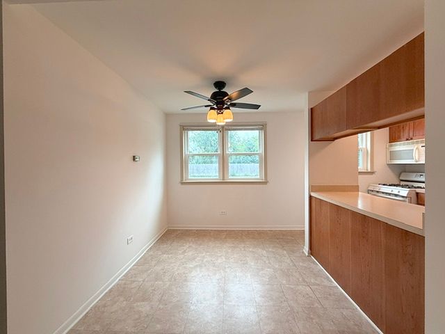 5629 6th Avenue 1B, Countryside, IL 60525