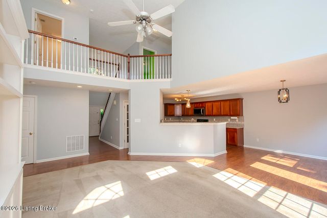 1601 Keever Ct, Louisville, KY 40245