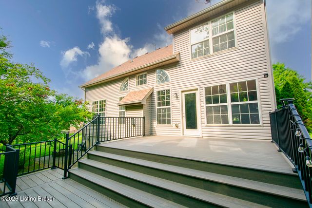1601 Keever Ct, Louisville, KY 40245