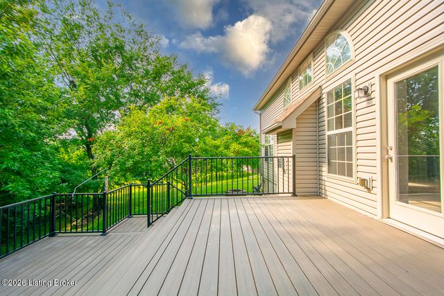 1601 Keever Ct, Louisville, KY 40245