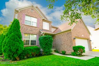 1601 Keever Ct, Louisville, KY 40245
