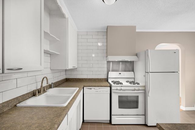 5828 Lyndale Avenue S, Minneapolis, MN 55419