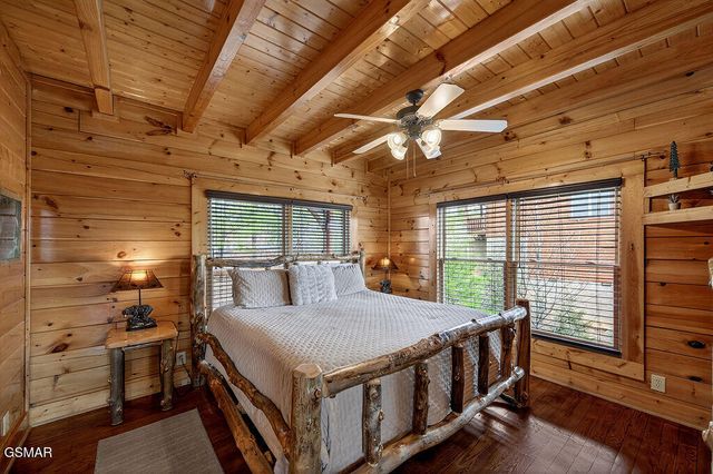 1553 Majestic Mountain Drive, Sevierville, TN 37876