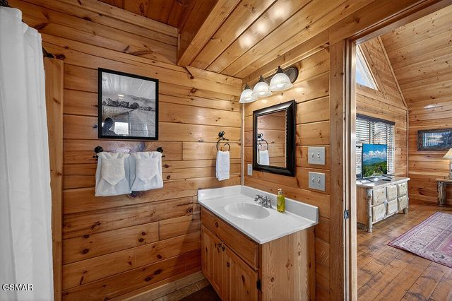 1553 Majestic Mountain Drive, Sevierville, TN 37876