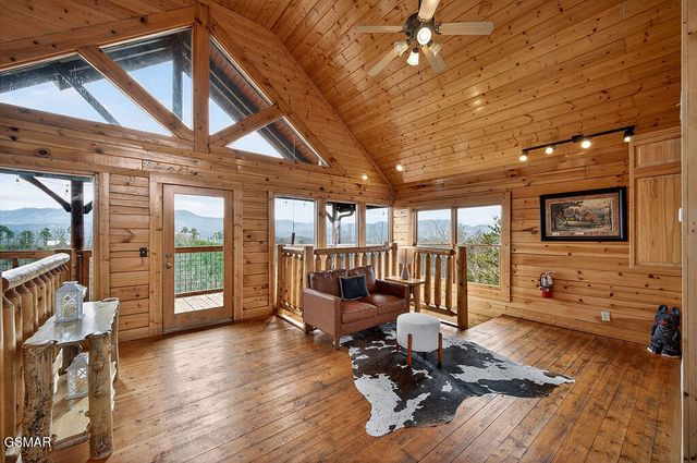 1553 Majestic Mountain Drive, Sevierville, TN 37876