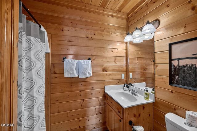 1553 Majestic Mountain Drive, Sevierville, TN 37876