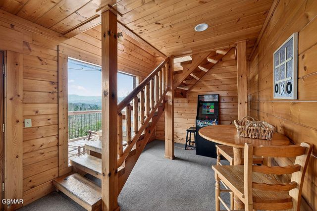 1553 Majestic Mountain Drive, Sevierville, TN 37876