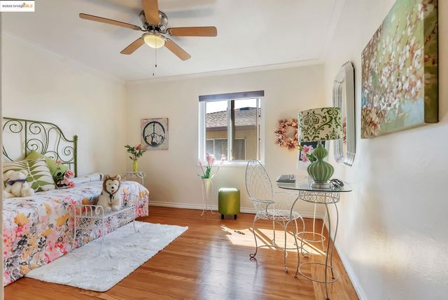 6941 Outlook Ave, Oakland, CA 94605