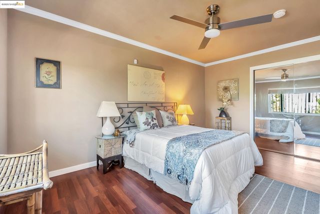 6941 Outlook Ave, Oakland, CA 94605