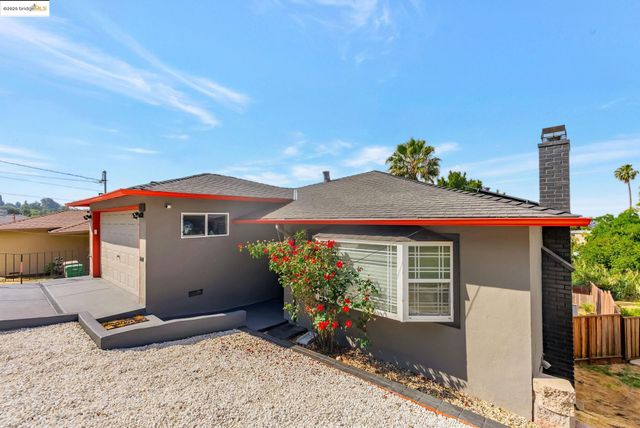 6941 Outlook Ave, Oakland, CA 94605