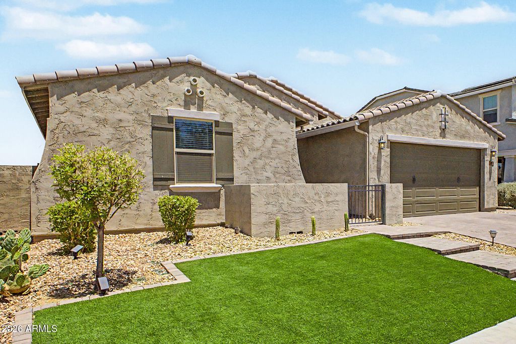 14074 W Holly Street, Goodyear, AZ 85395 — photo 4