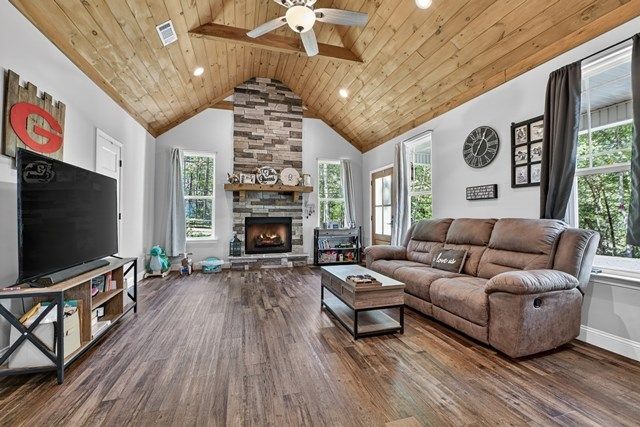 410 Knight Drive, Ellijay, GA 30540