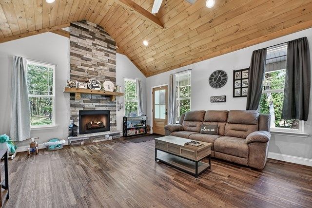 410 Knight Drive, Ellijay, GA 30540