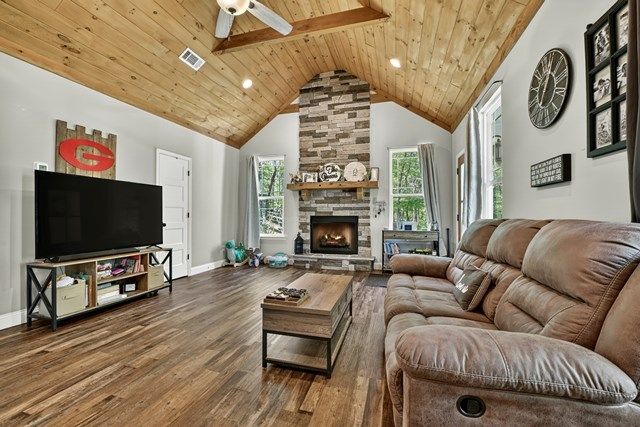 410 Knight Drive, Ellijay, GA 30540