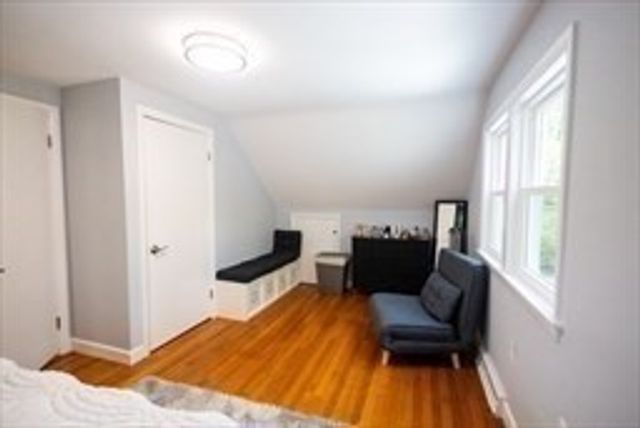 40 Neal St, Walpole, MA 02081