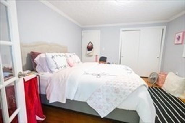 40 Neal St, Walpole, MA 02081