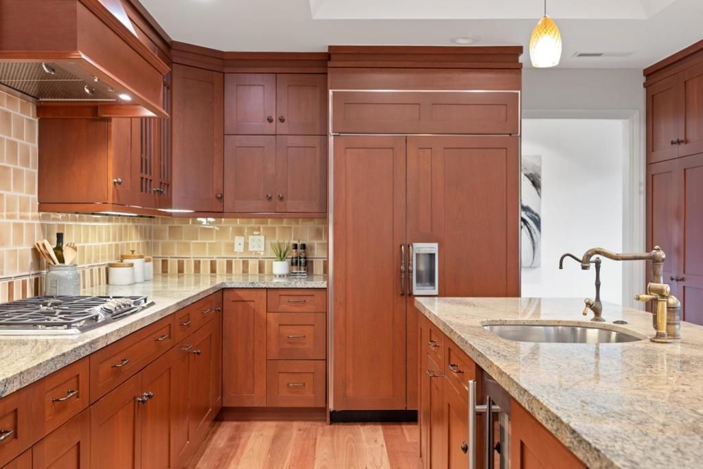 Image 10 of property listing at 1360 Parrott Drive, San Mateo, CA 94402