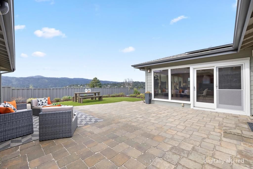 Image 37 of property listing at 1360 Parrott Drive, San Mateo, CA 94402