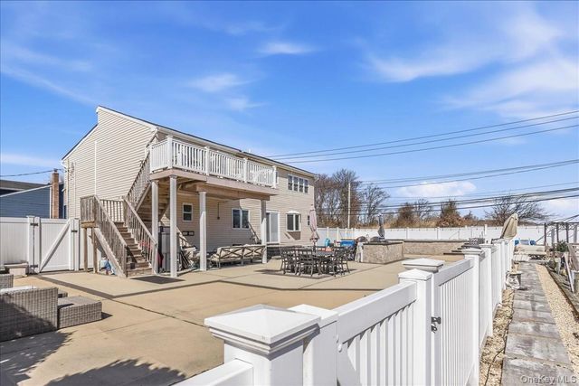 4460 Merrick Road, Massapequa, NY 11758
