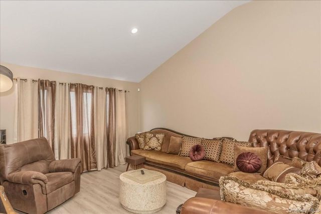 4460 Merrick Road, Massapequa, NY 11758