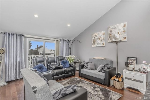 4460 Merrick Road, Massapequa, NY 11758