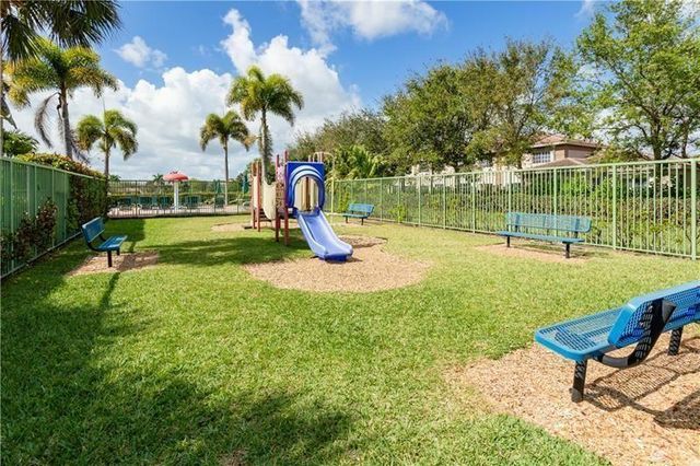 6760 Heritage 6103, Boynton Beach, FL 33437