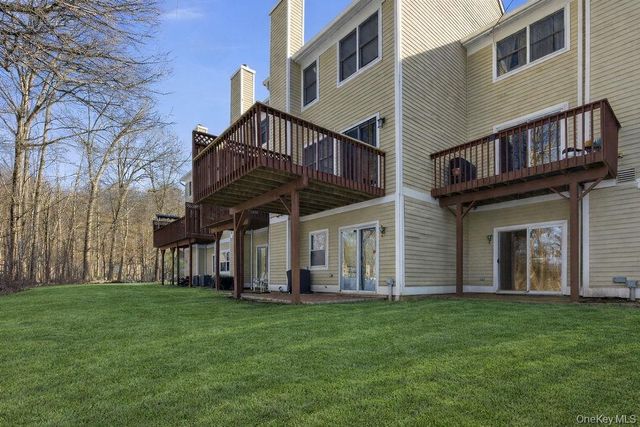 305 Glenwood Drive 3-3, Briarcliff Manor, NY 10510