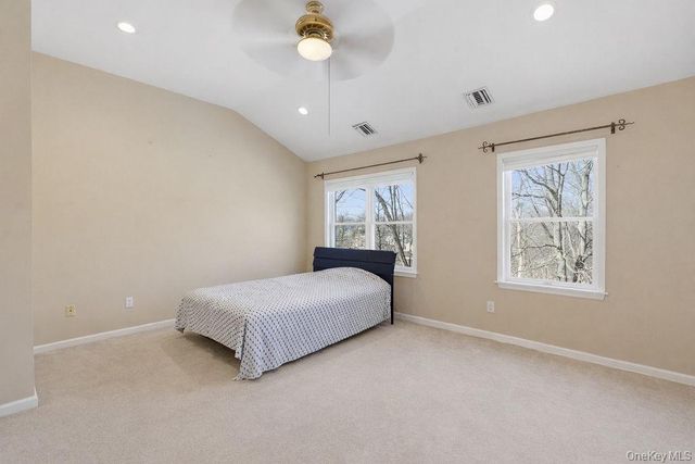 305 Glenwood Drive 3-3, Briarcliff Manor, NY 10510