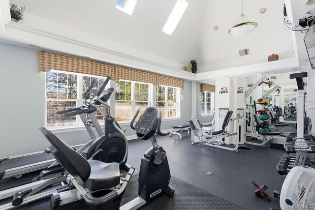 305 Glenwood Drive 3-3, Briarcliff Manor, NY 10510