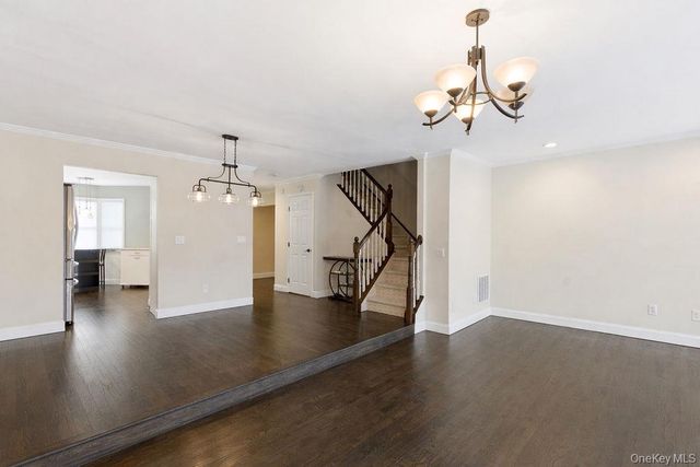 305 Glenwood Drive 3-3, Briarcliff Manor, NY 10510