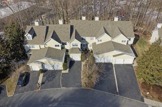 305 Glenwood Drive 3-3, Briarcliff Manor, NY 10510